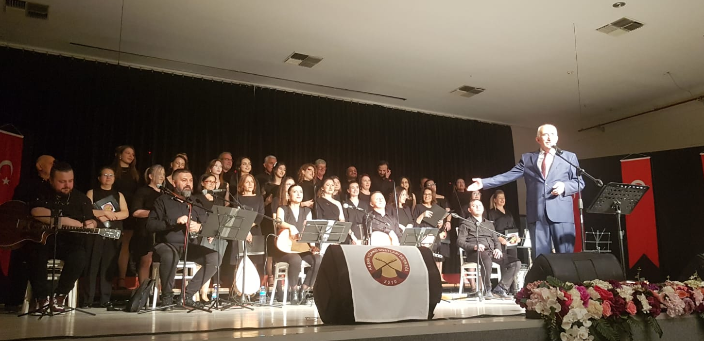 Keşan Türkü Dostları Derneği'nin THM Konseri büyük ilgi gördü