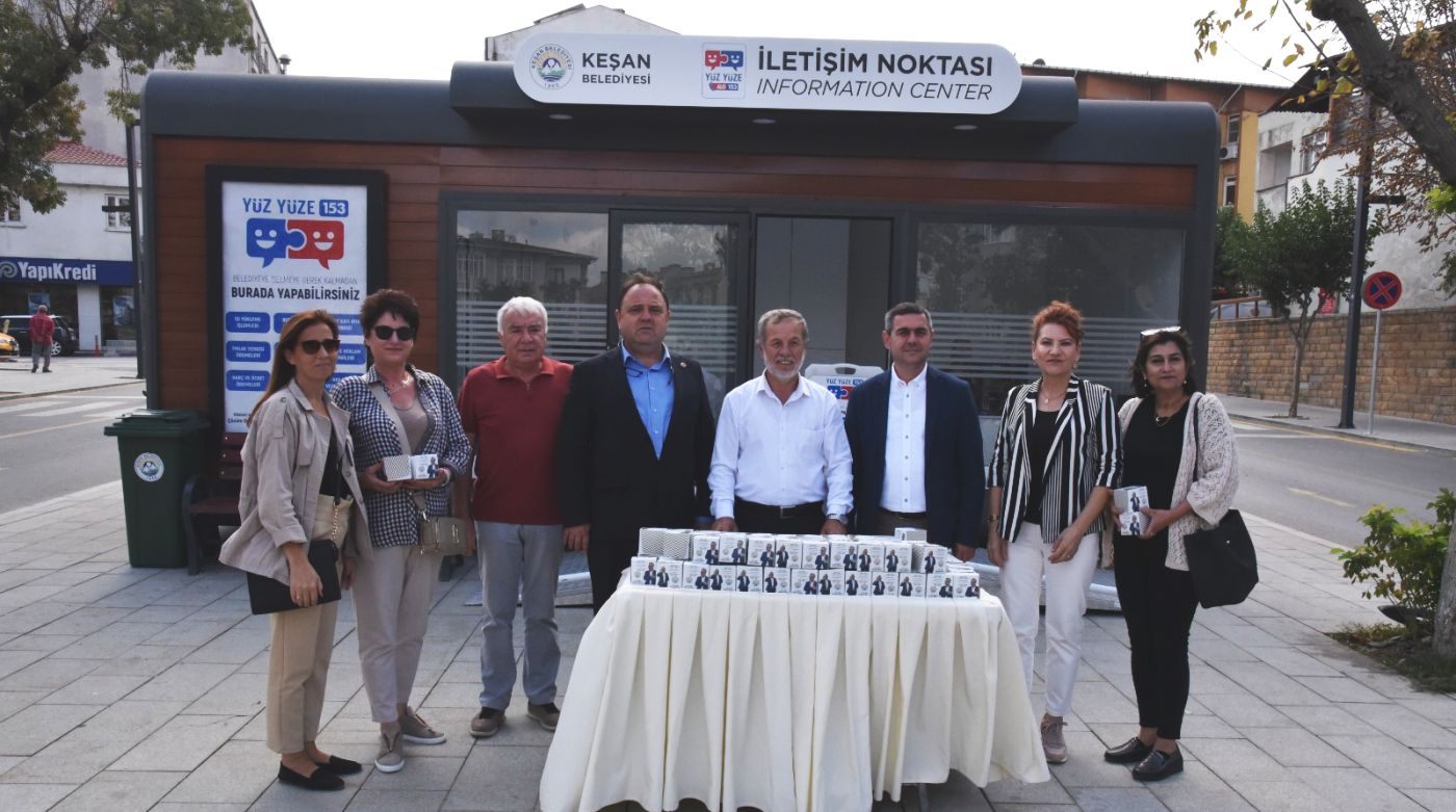 Keşan Belediyesi, kandil simidi dağıttı