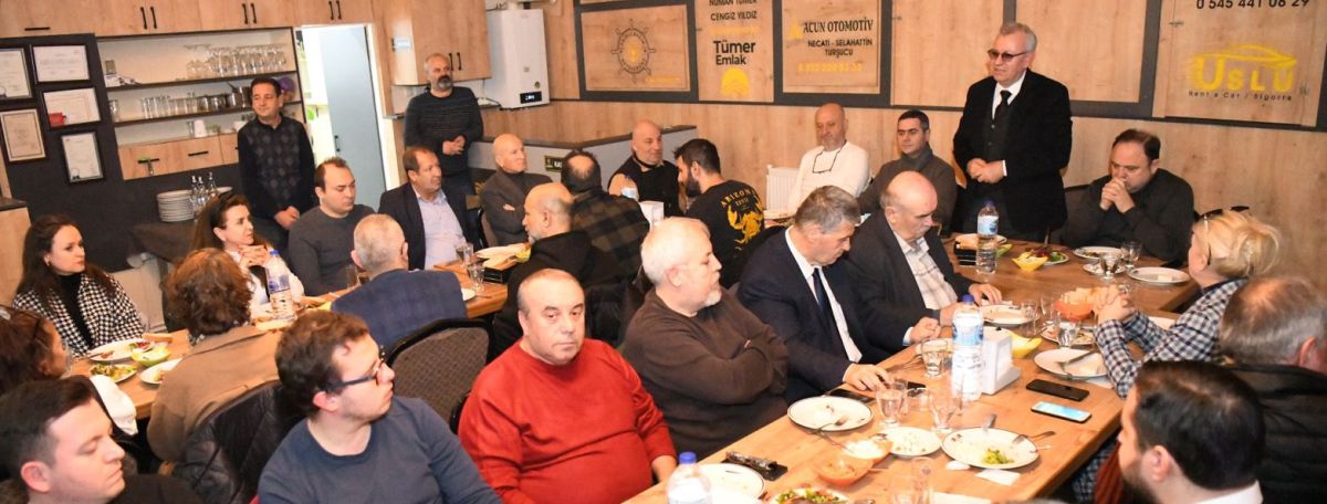 Helvacıoğlu: “Kamuoyunu bilgilendirmek için canla başla çalışan gazetecilerimize teşekkür ediyorum”