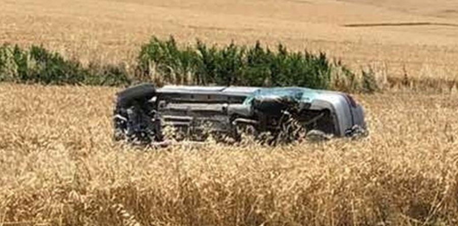 İpsala'da tarlaya devrilen otomobilde 2 kişi hayatını kaybetti