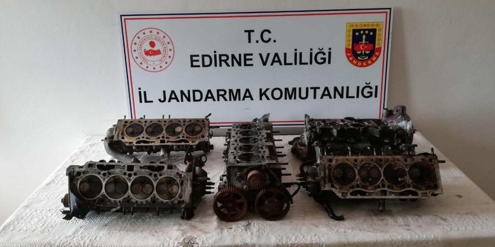 Jandarma'dan, kaçak motor parçası operasyonu