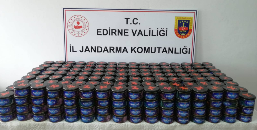 Edirne Jandarma KOM ekipleri; kaçak tütün, parfüm ve uyuşturucu madde elegeçirdi