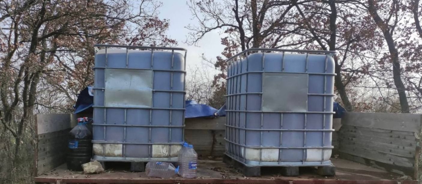 Jandarma, 2 bin 200 litre kaçak şarap elegeçirdi