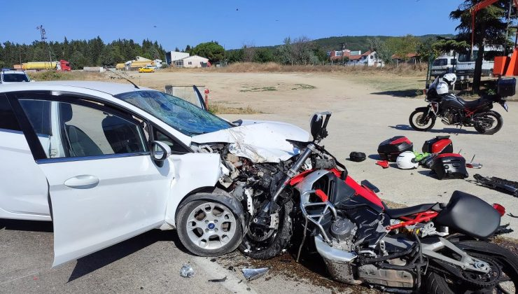 Otomobille çarpışan motosikletin sürücüsü hayatını kaybetti
