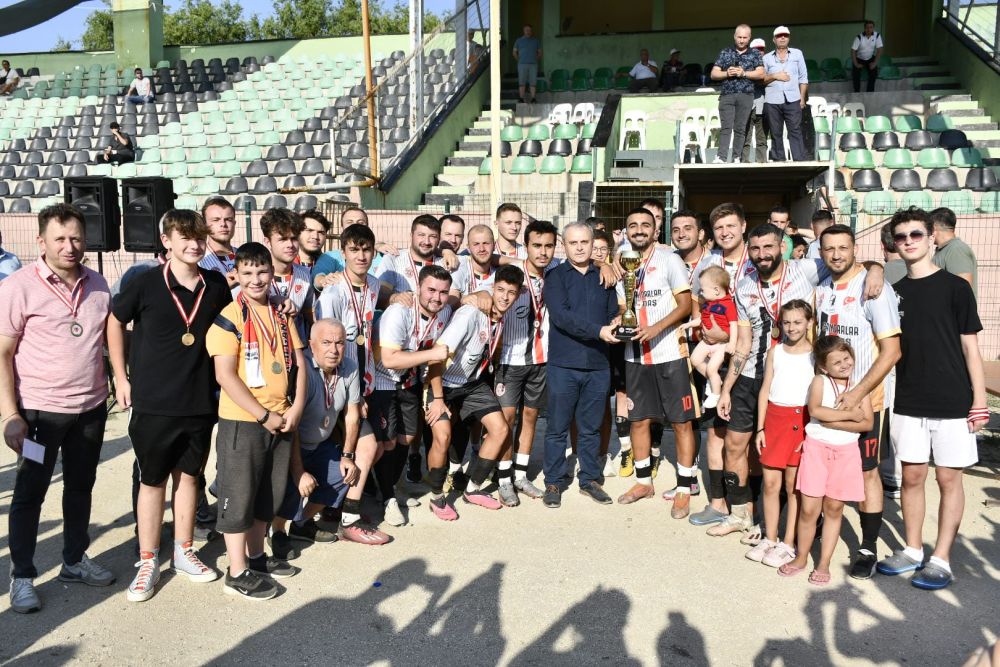 Malkara Belediyesi’nin düzenlediği Mahalleler Arası Fubol Turnuvası sona erdi