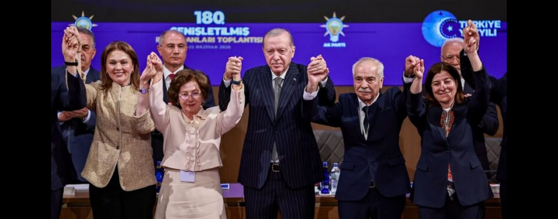 Özcan, resmen AK Partili