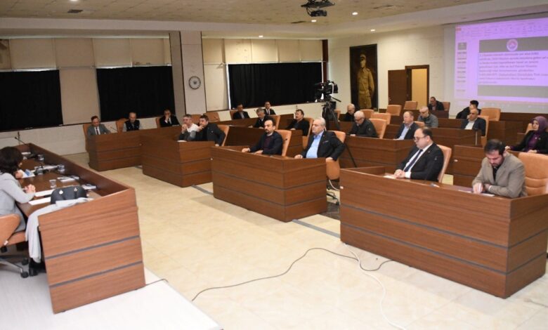 Keşan Belediye Meclisi toplandı, şehir içi minibüslerinde sivil 15, öğrenci 10 TL oldu