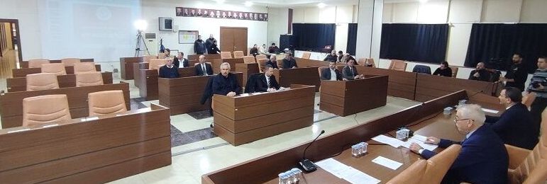 Ertelemeli meclis toplantısına AK Partili üyelerden itiraz!