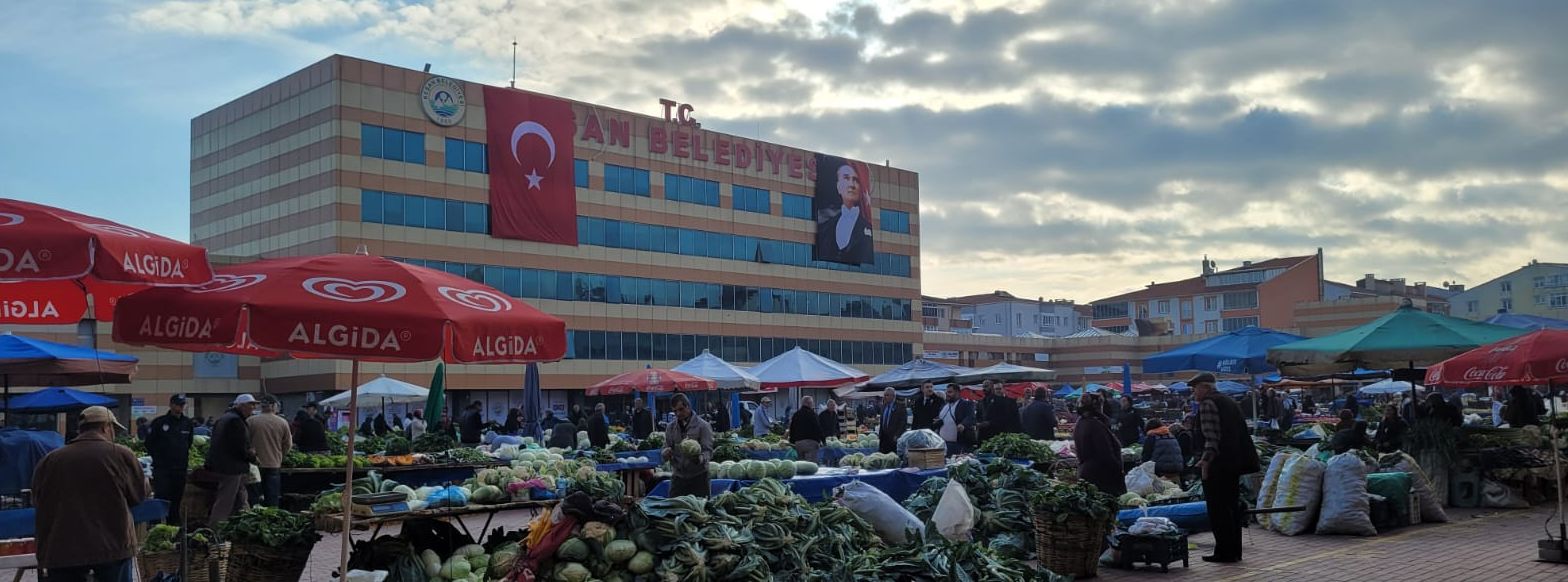 Fırtına uyarısı geldi, Keşan Halk Pazarı bugün kuruldu