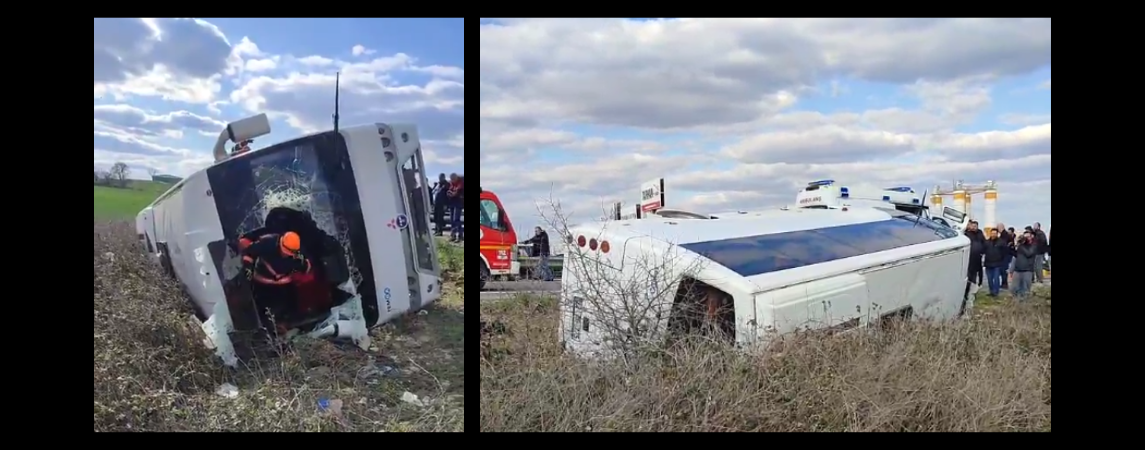 Okul servisi devrildi, 4 öğrenci hafif yaralandı